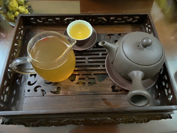 Trà hoa vàng Mạn Hảo (bánh ép 357gr)